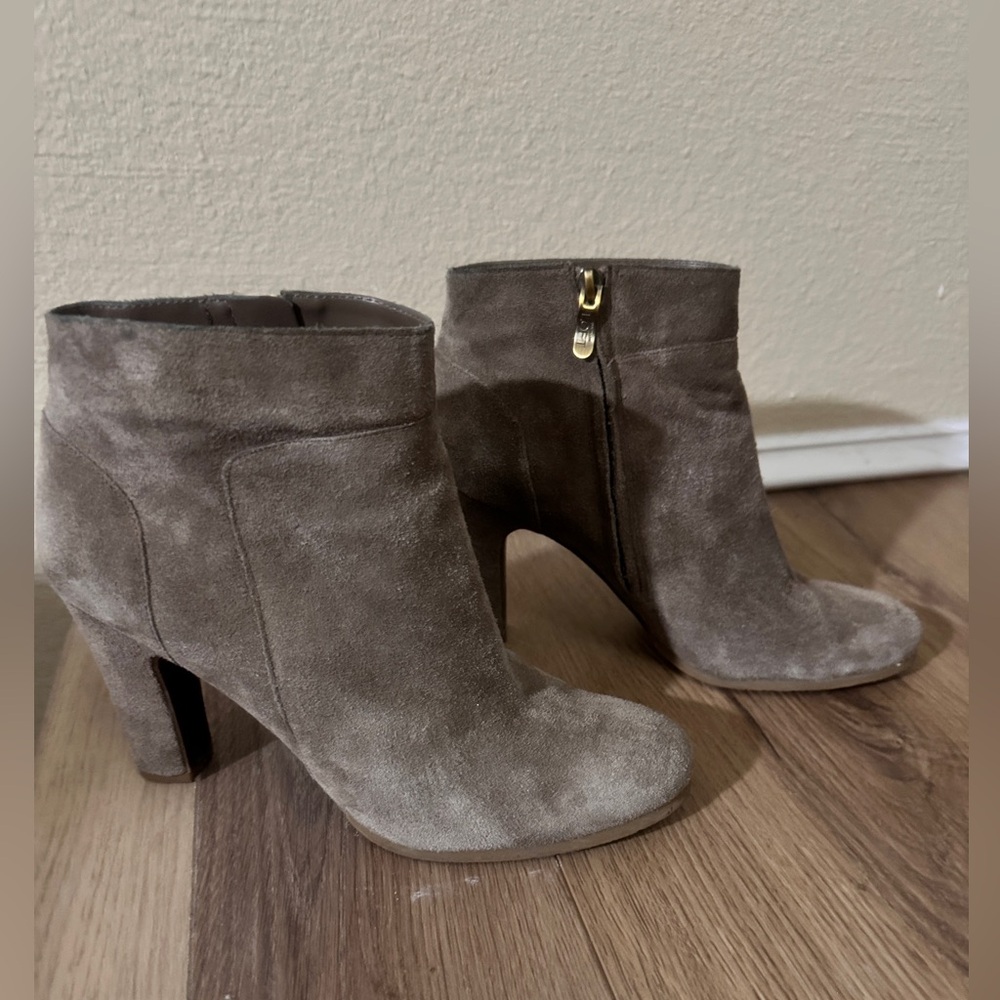 LOFT Stone Skylar Suede Booties - Sz 9
